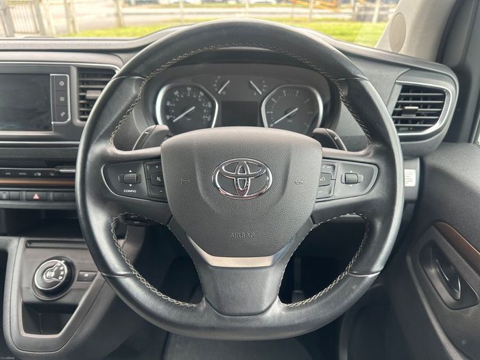 Toyota Proace 2024