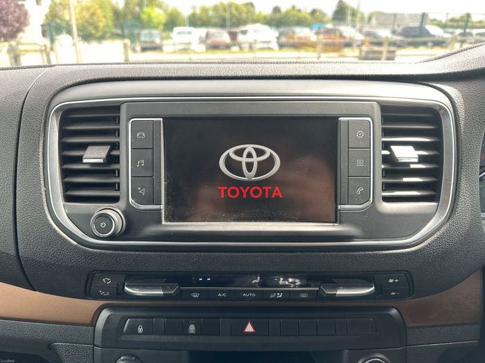 Toyota Proace 2024