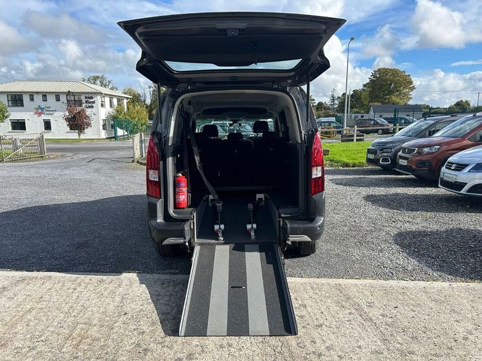 Peugeot Rifter 2021