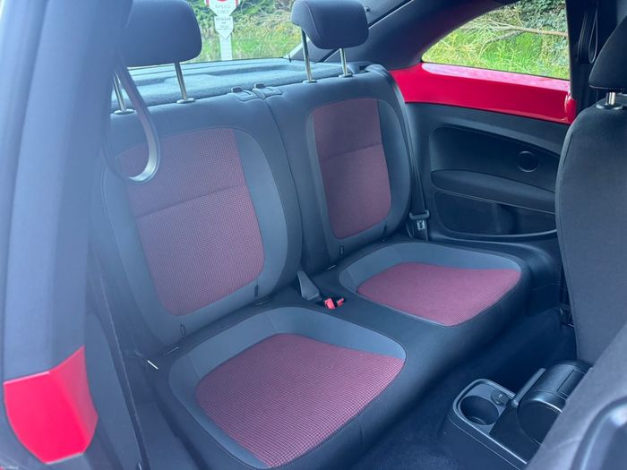 Volkswagen Beetle 2015