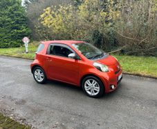 Toyota iQ 2013