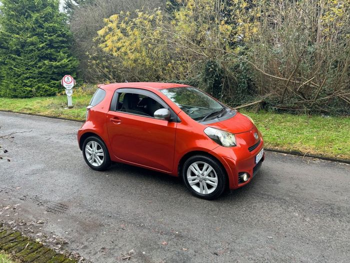 Toyota iQ 2013