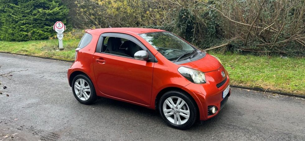 Toyota iQ 2013