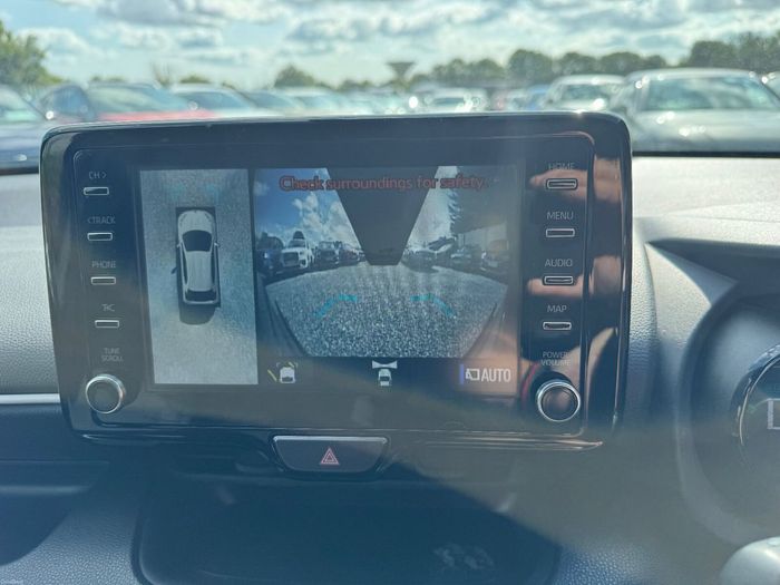 Toyota Yaris 2021