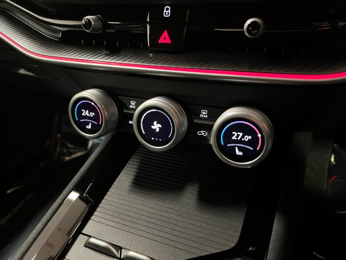 Skoda Superb 2025