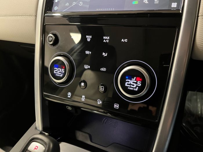 Land Rover Discovery Sport 2023