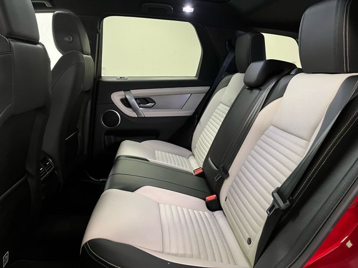 Land Rover Discovery Sport 2023