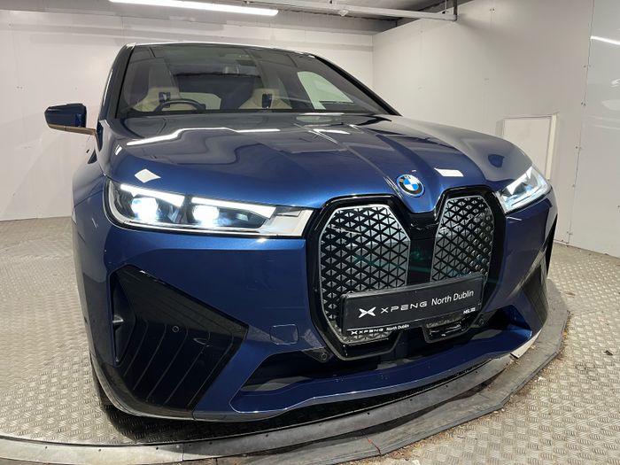 BMW IX 2022