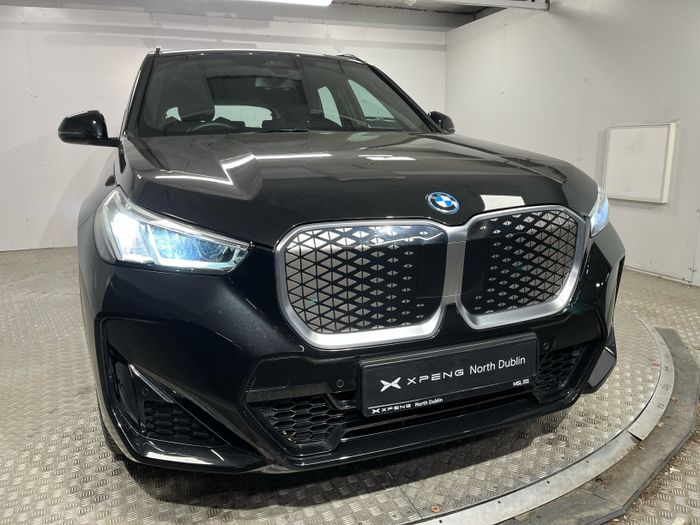 BMW iX1 2024