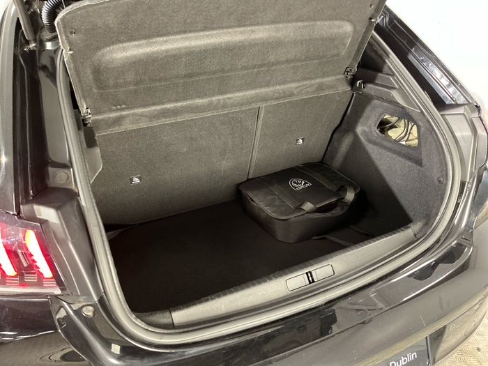 Peugeot 208 2023
