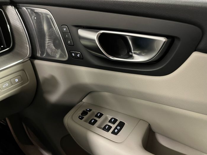 Volvo XC60 2024