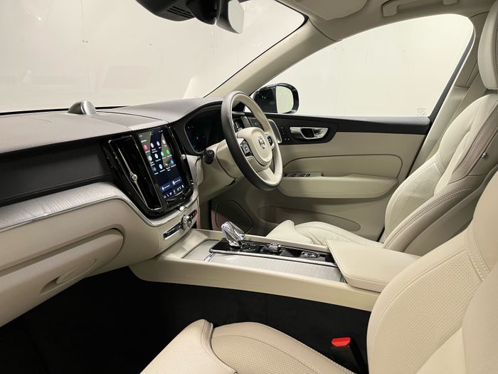Volvo XC60 2024