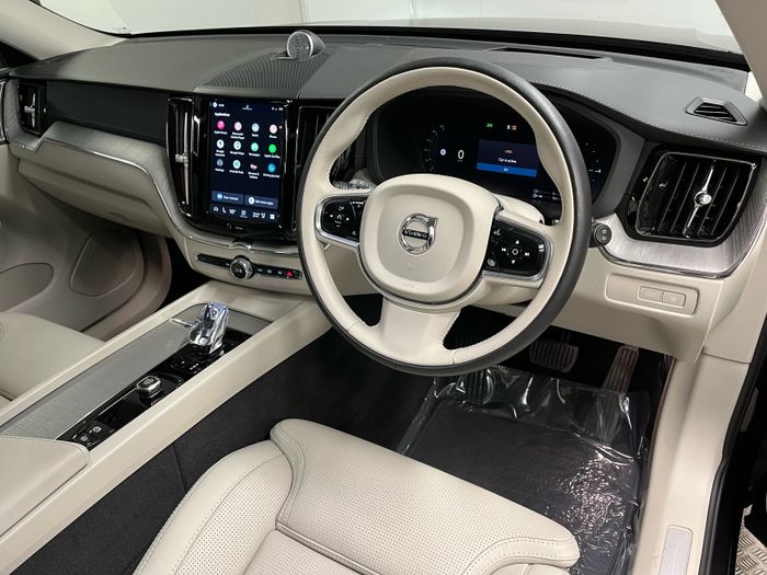 Volvo XC60 2024