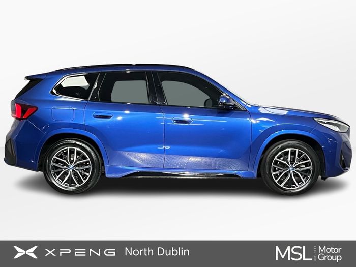 BMW iX1 2024