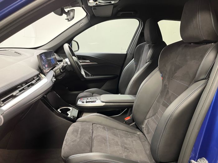 BMW iX1 2024