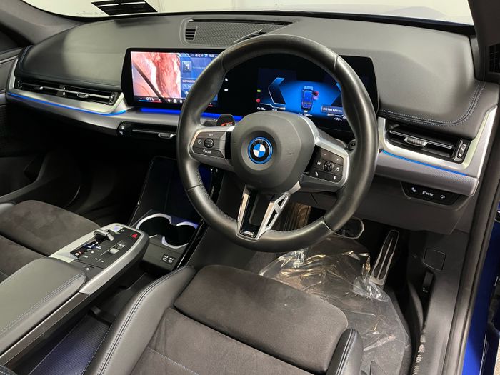 BMW iX1 2024