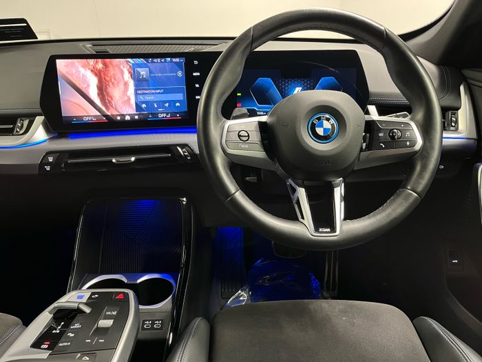 BMW iX1 2024