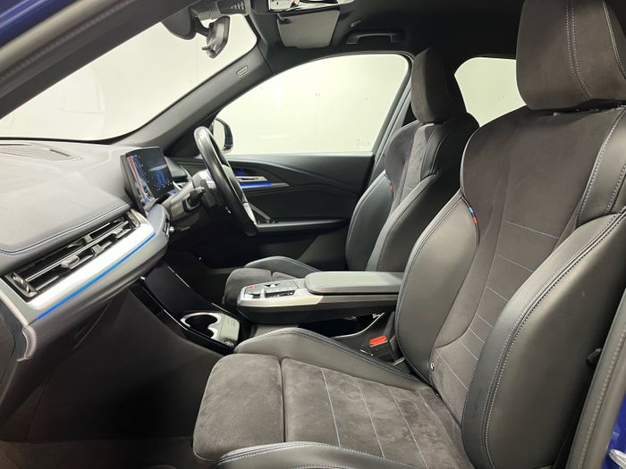 BMW iX1 2024