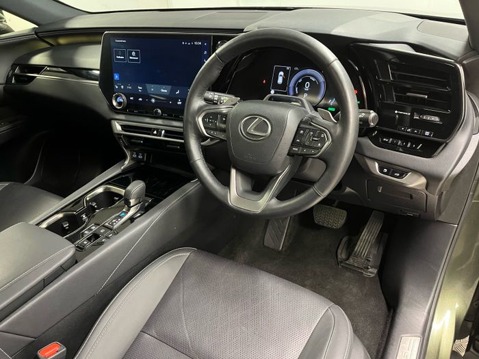 Lexus RX 2024
