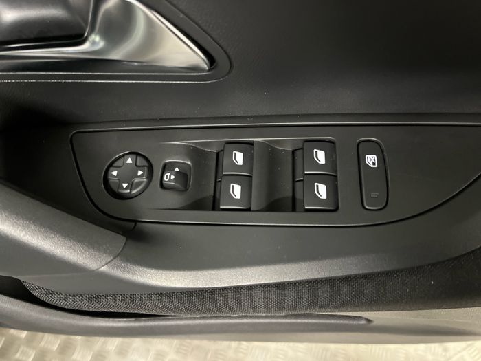 Peugeot 2008 2023