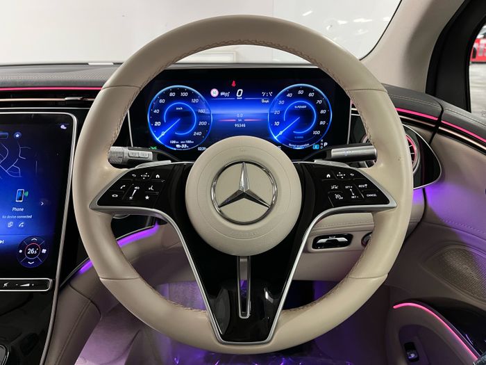 Mercedes-Benz EQS SUV 2023