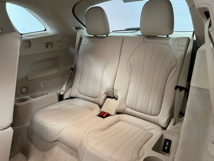Mercedes-Benz EQS SUV 2023