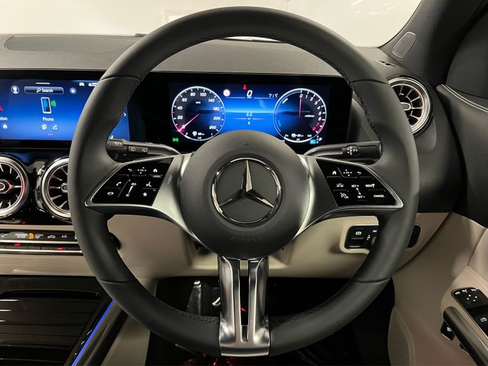 Mercedes-Benz GLA 2026