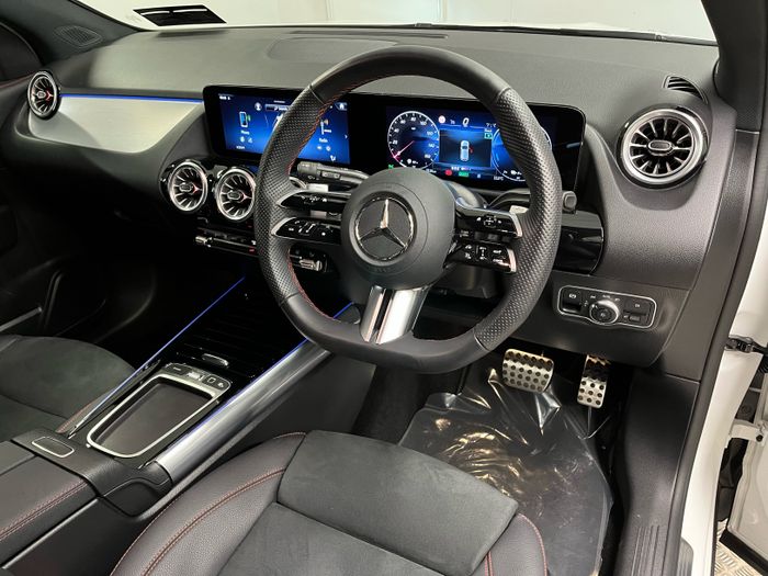 Mercedes-Benz GLA 2025