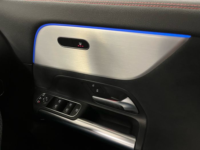 Mercedes-Benz GLA 2025