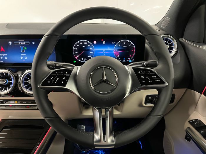 Mercedes-Benz GLA 2026