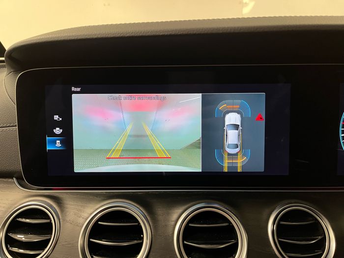 Mercedes-Benz E-Class 2022