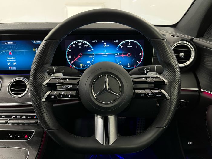 Mercedes-Benz E-Class 2022