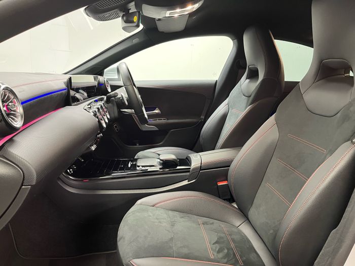 Mercedes-Benz CLA 2023
