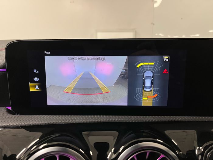 Mercedes-Benz CLA 2023