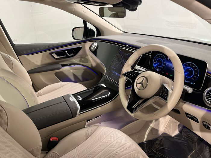 Mercedes-Benz EQS SUV 2025