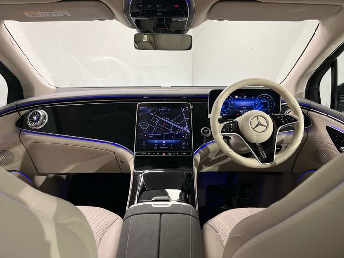 Mercedes-Benz EQS SUV 2025