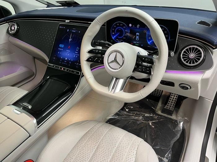 Mercedes-Benz EQE 2025