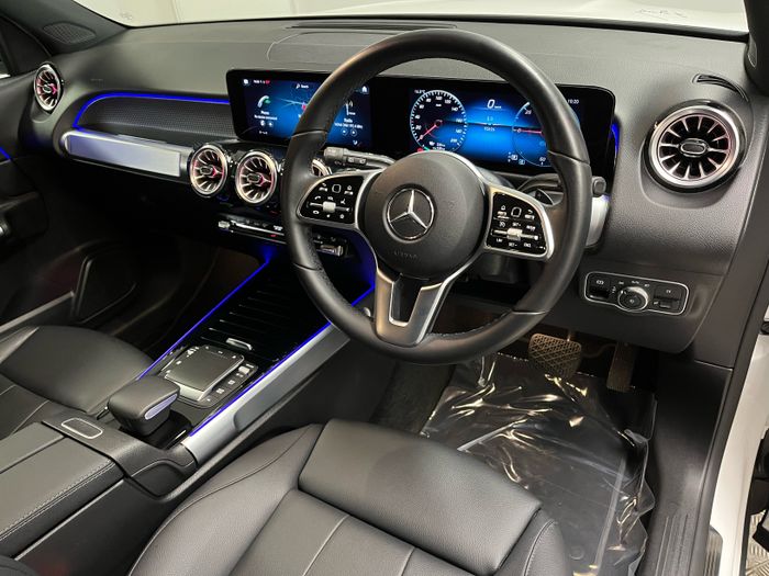 Mercedes-Benz EQB 2022