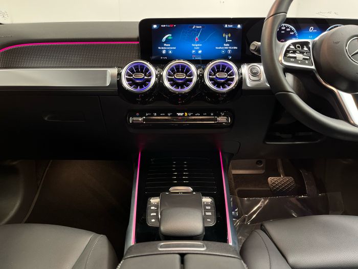 Mercedes-Benz EQB 2022