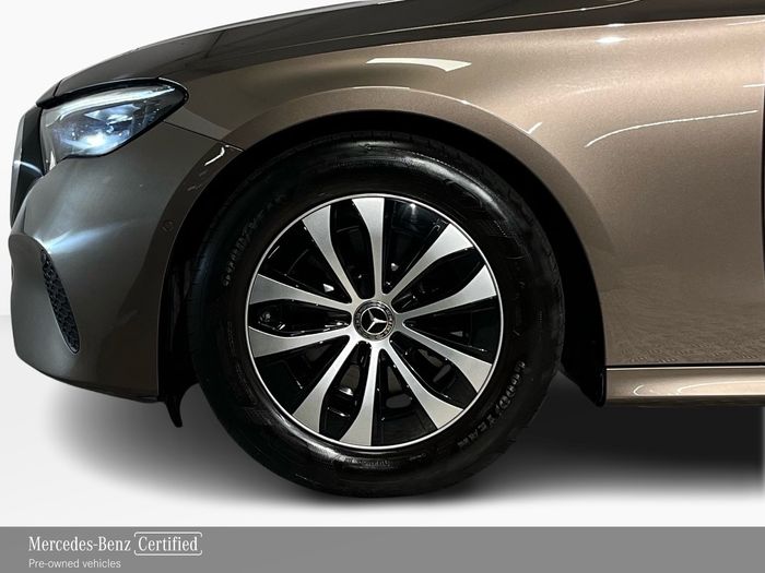 Mercedes-Benz E-Class 2024