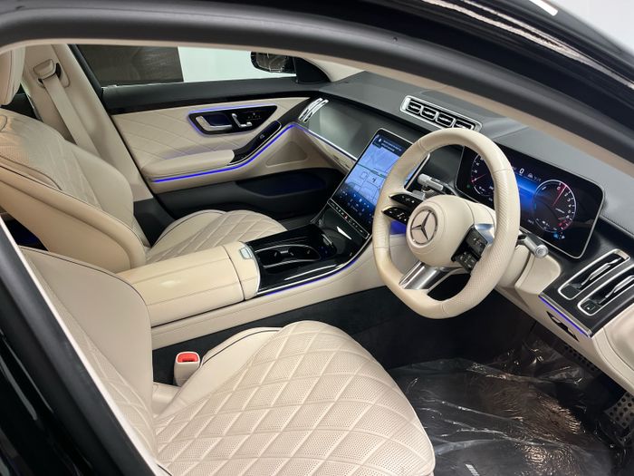 Mercedes-Benz S-Class 2025