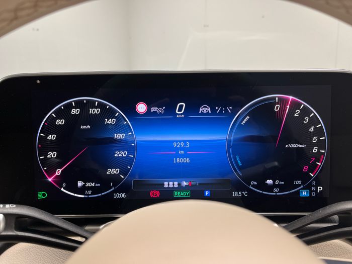 Mercedes-Benz S-Class 2025