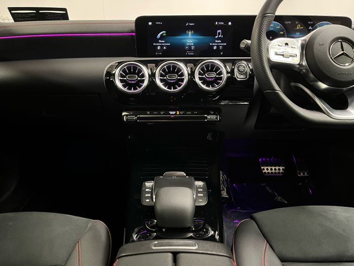 Mercedes-Benz CLA 2023