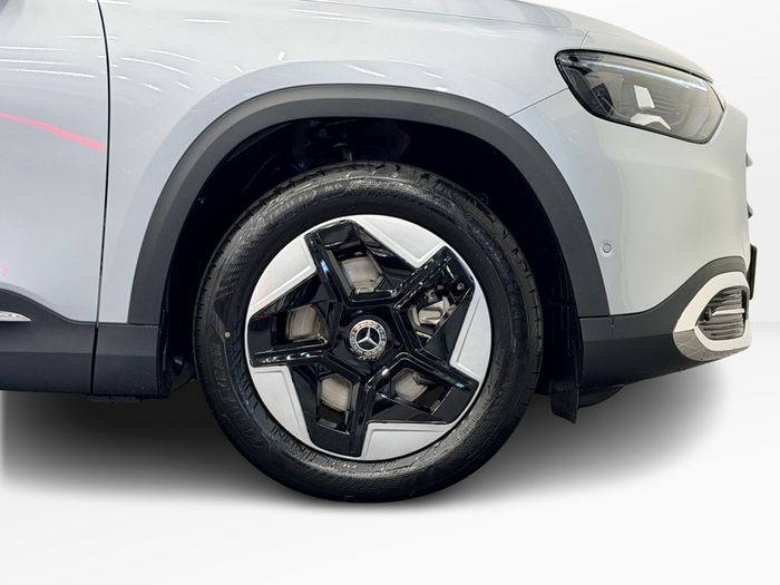 Mercedes-Benz GLB 2026