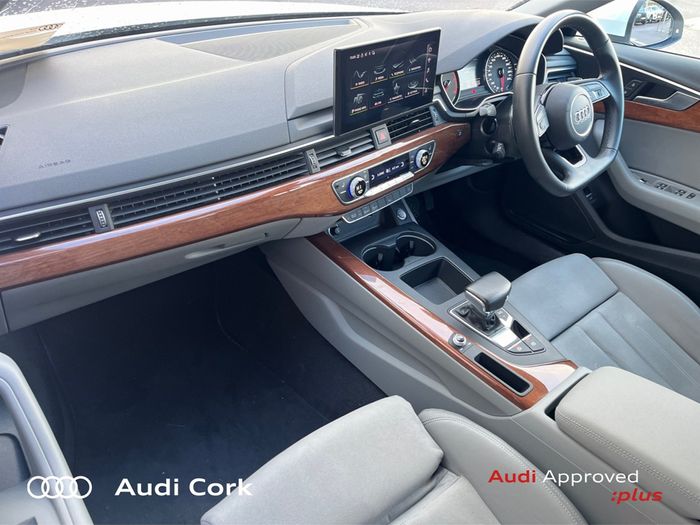 Audi A4 2023