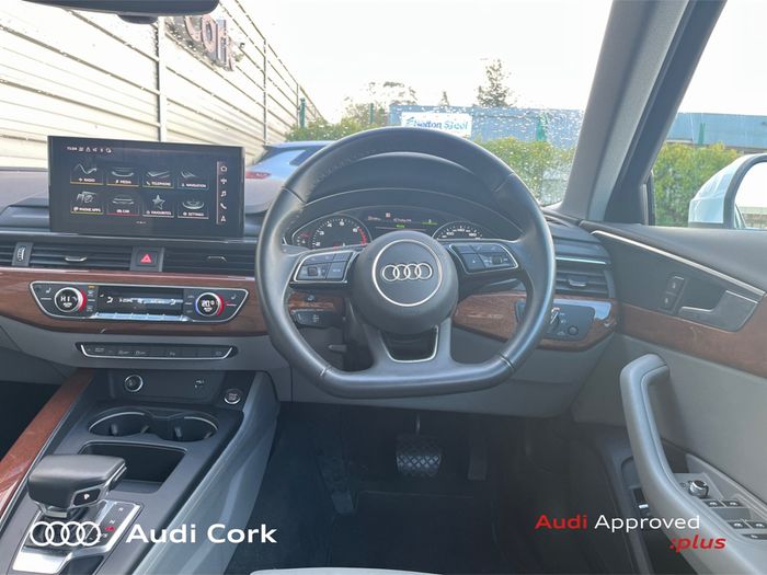 Audi A4 2023