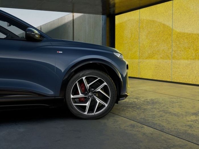 Audi Q6 e-tron 2026