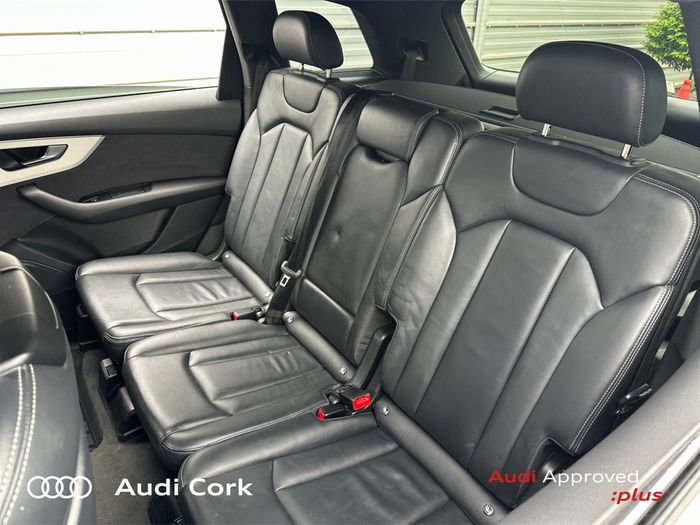 Audi Q7 2023