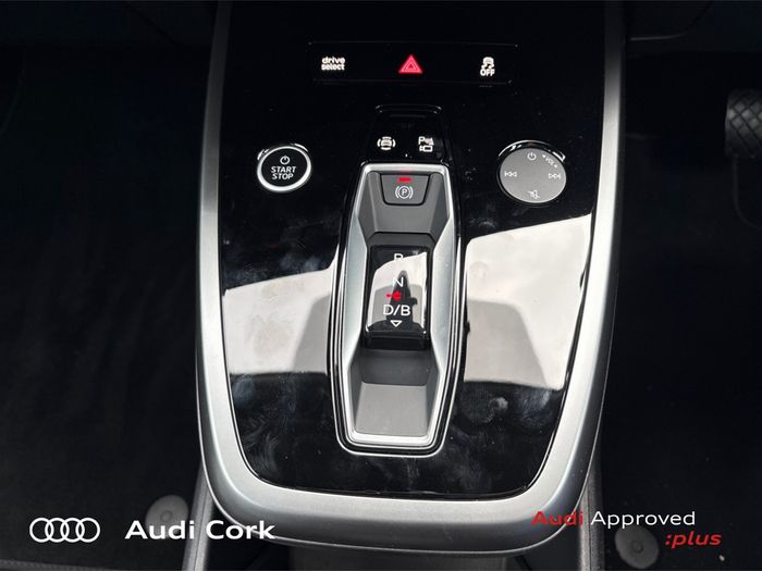 Audi Q4 E-tron 2025