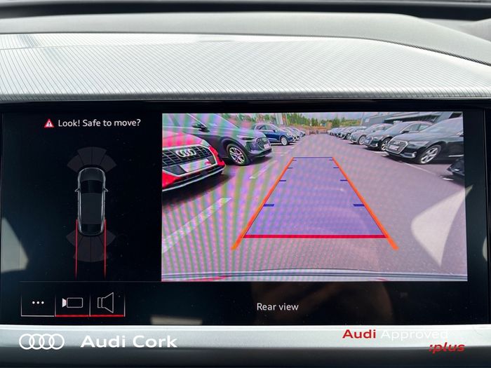 Audi Q4 E-tron 2025